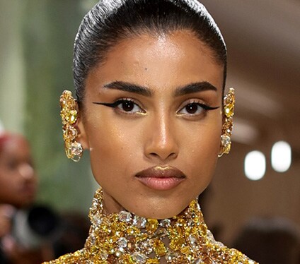 imaan hammam at met gala